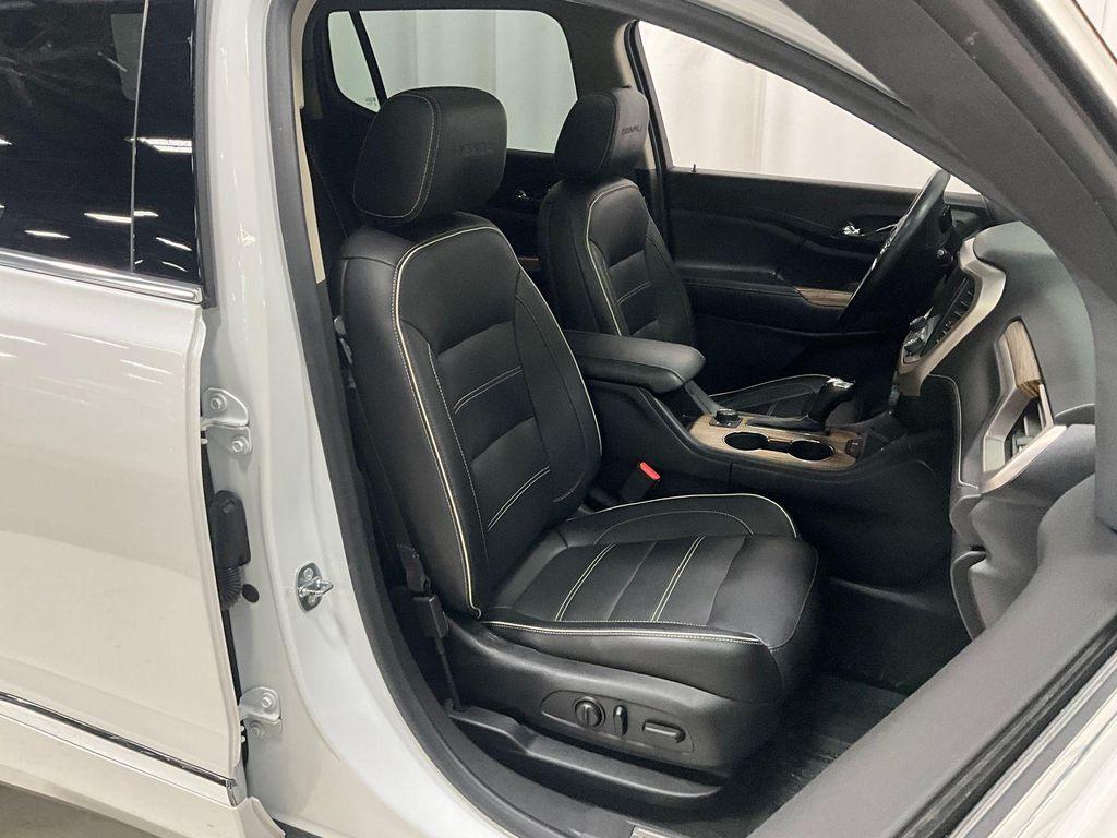 used 2019 GMC Acadia car, priced at $25,600