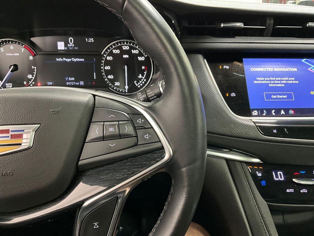 used 2021 Cadillac XT5 car, priced at $25,200