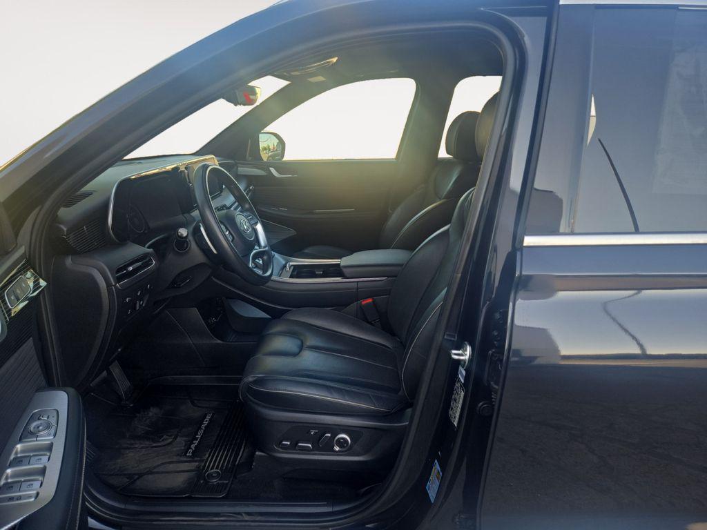 used 2023 Hyundai Palisade car, priced at $38,938