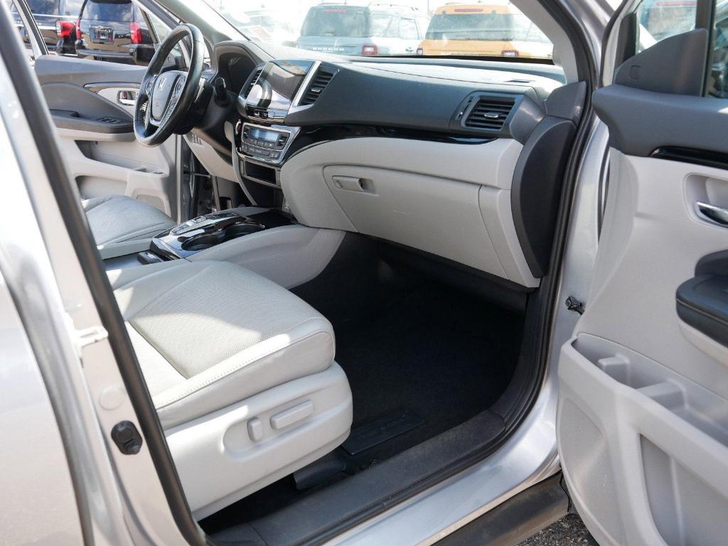 used 2020 Honda Ridgeline car, priced at $28,000
