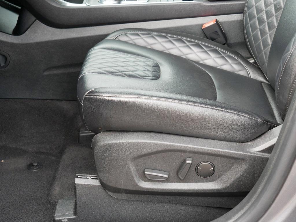 used 2024 Ford Edge car, priced at $29,500