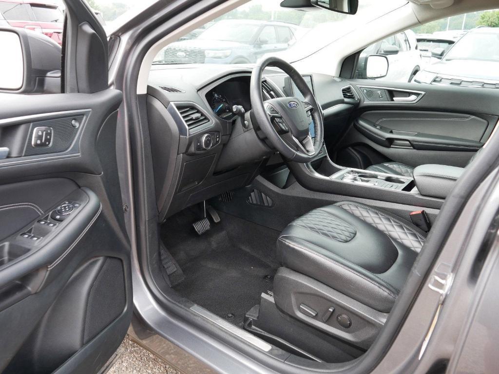 used 2024 Ford Edge car, priced at $29,500