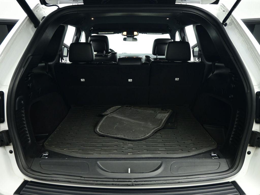 used 2021 Jeep Grand Cherokee car, priced at $23,544
