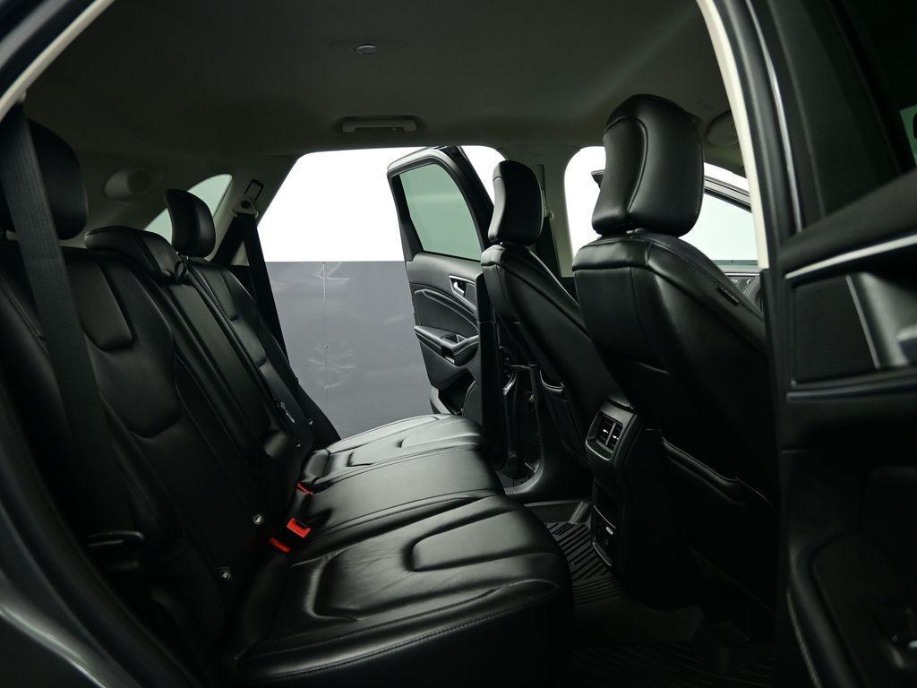 used 2022 Ford Edge car, priced at $27,636