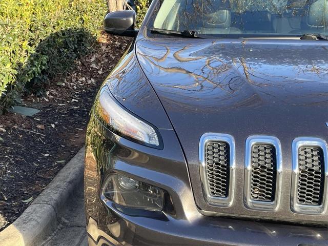 used 2018 Jeep Cherokee car, priced at $14,998