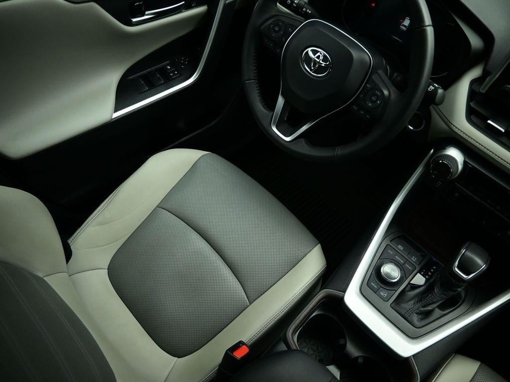 used 2021 Toyota RAV4 car, priced at $24,984