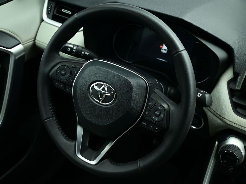 used 2021 Toyota RAV4 car, priced at $24,984