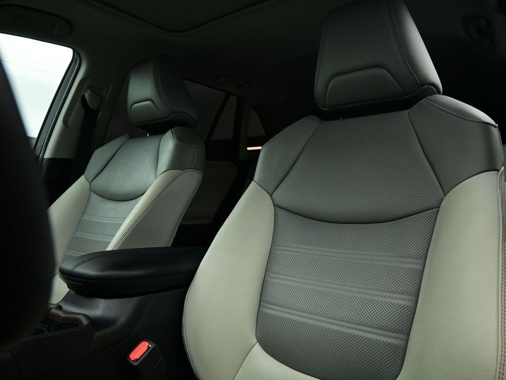 used 2021 Toyota RAV4 car, priced at $24,984