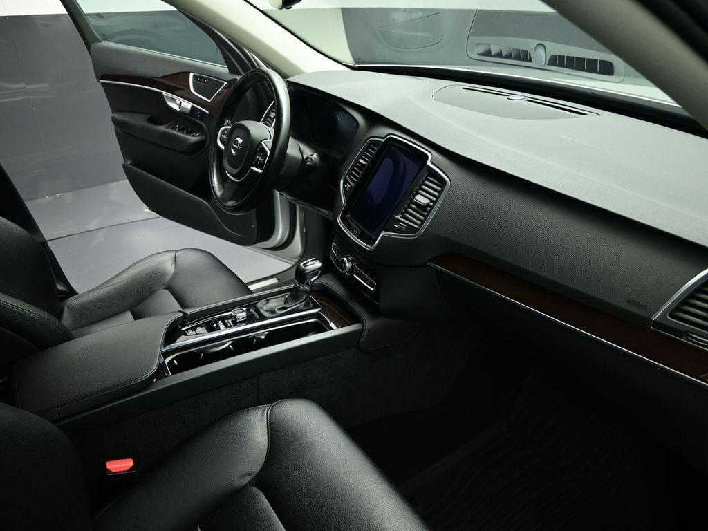 used 2019 Volvo XC90 car, priced at $21,546