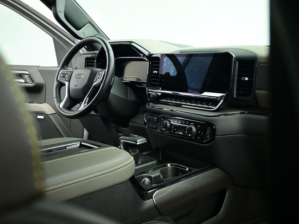 used 2022 Chevrolet Silverado 1500 car, priced at $51,423