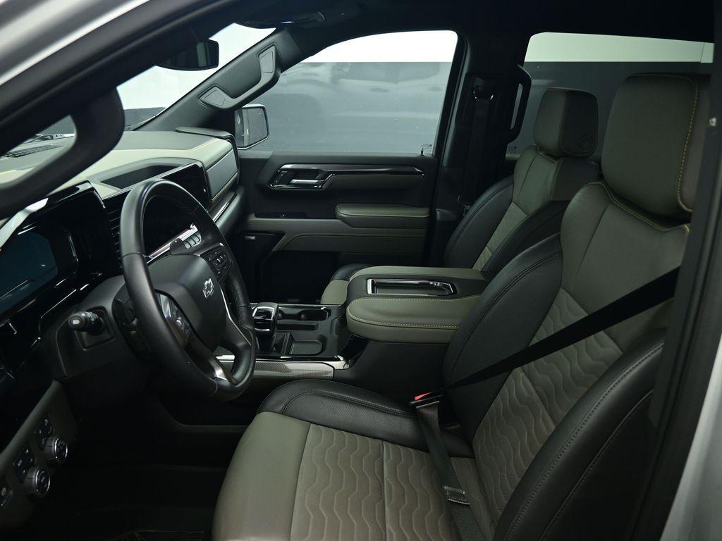 used 2022 Chevrolet Silverado 1500 car, priced at $51,423