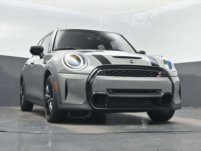 used 2023 MINI Hardtop car, priced at $25,694