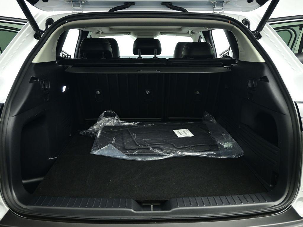 used 2025 Mazda CX-50 Hybrid car, priced at $34,886