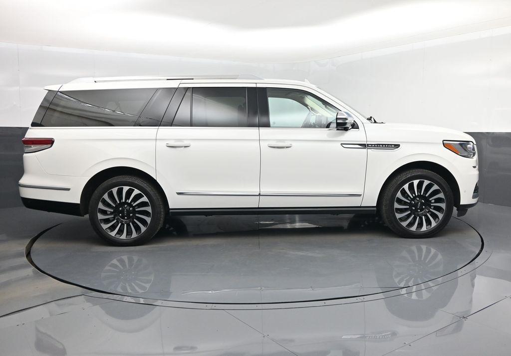 used 2023 Lincoln Navigator car, priced at $64,997