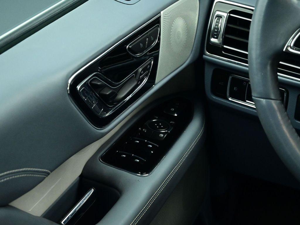 used 2023 Lincoln Navigator car, priced at $64,997