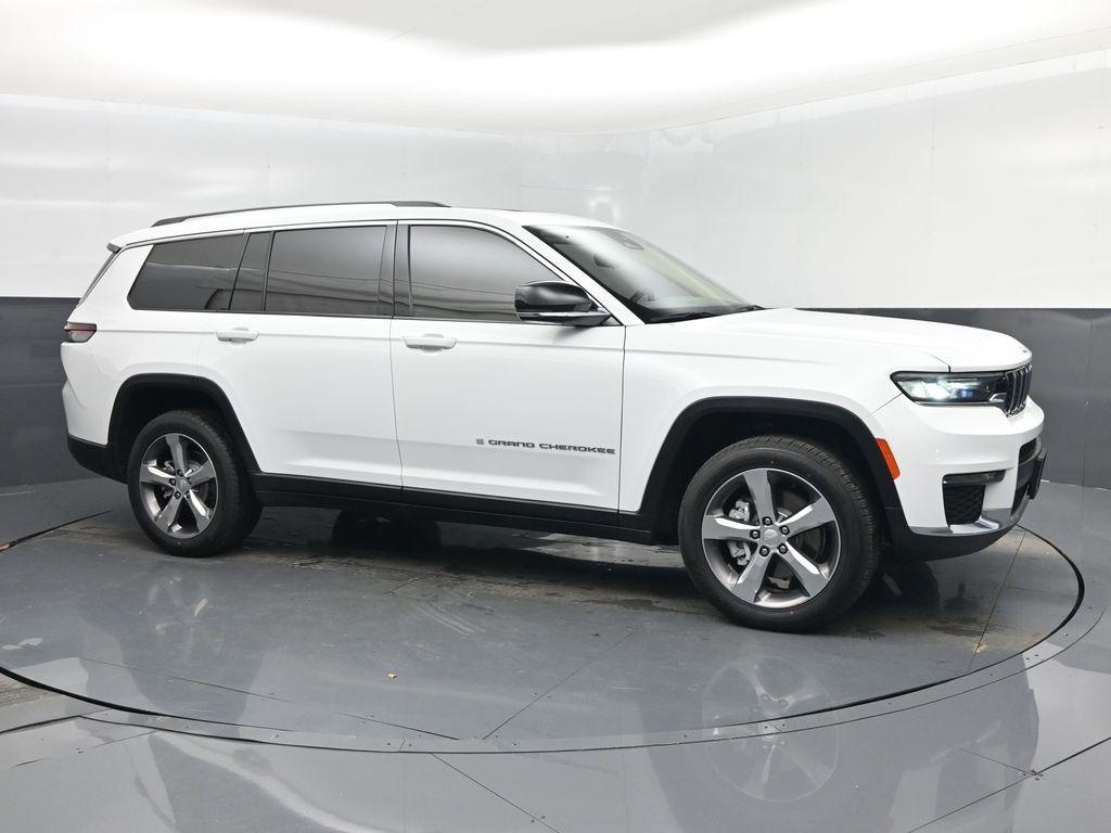 used 2022 Jeep Grand Cherokee L car, priced at $28,923