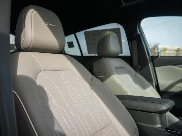 new 2024 Buick Envista car, priced at $28,998