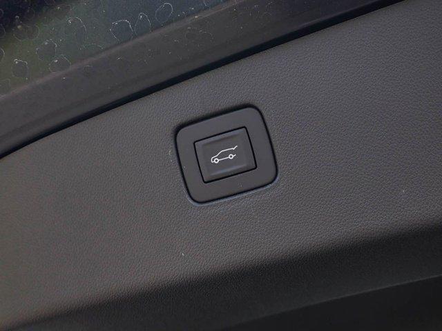 new 2025 Buick Envista car, priced at $26,998