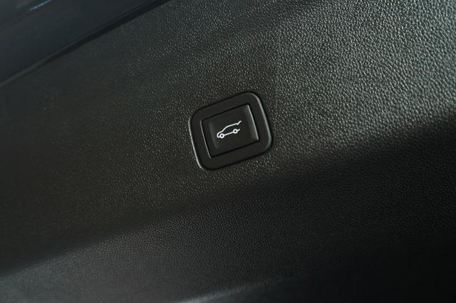 used 2023 GMC Yukon car, priced at $69,998