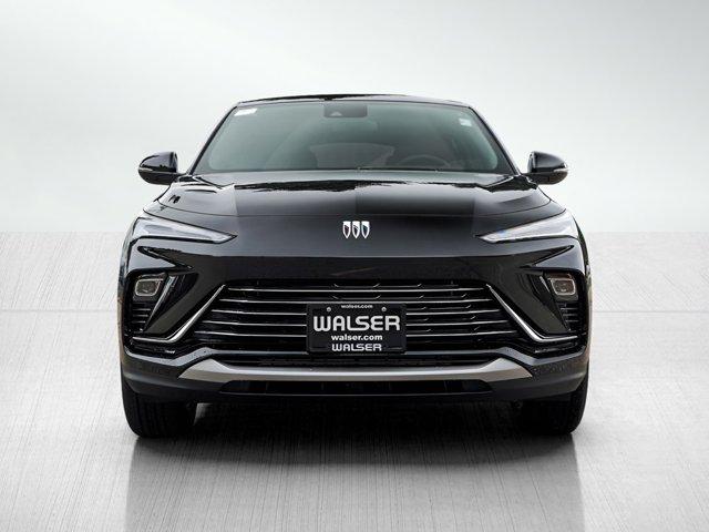 new 2025 Buick Envista car, priced at $25,998