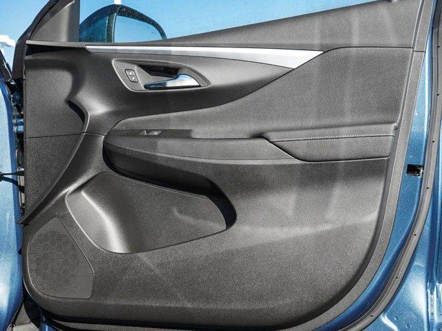 new 2025 Buick Envista car, priced at $25,698