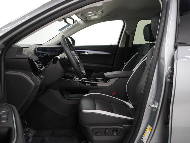 used 2025 Buick Envision car, priced at $34,000