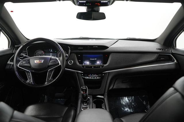 used 2021 Cadillac XT5 car, priced at $33,998