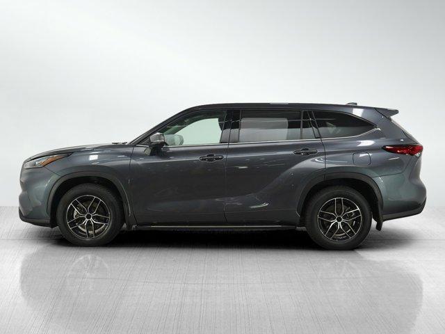 used 2020 Toyota Highlander car, priced at $26,998