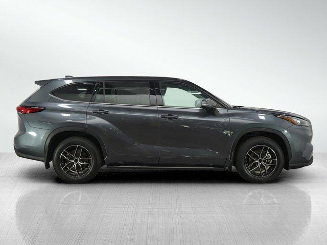 used 2020 Toyota Highlander car, priced at $26,998