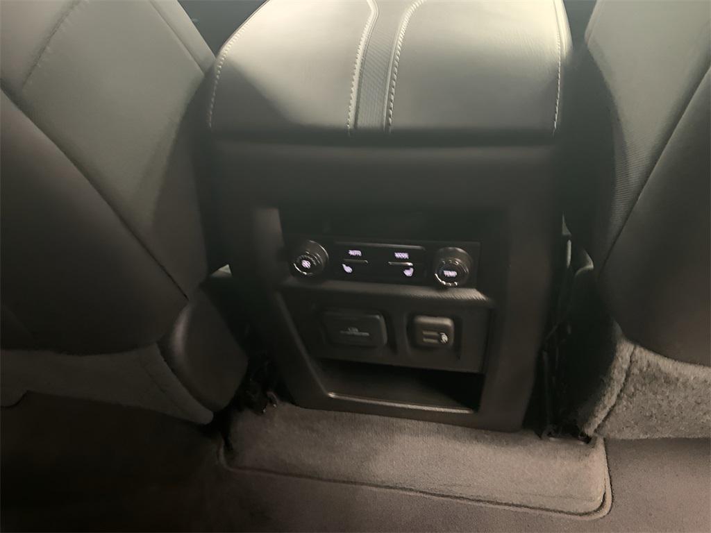 used 2020 Chevrolet Traverse car, priced at $38,900