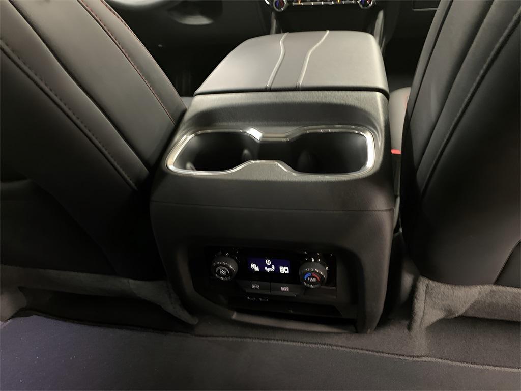 new 2026 Chevrolet Traverse car, priced at $50,395