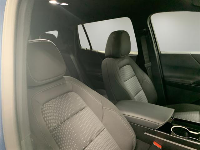 new 2025 Chevrolet Equinox car, priced at $30,100