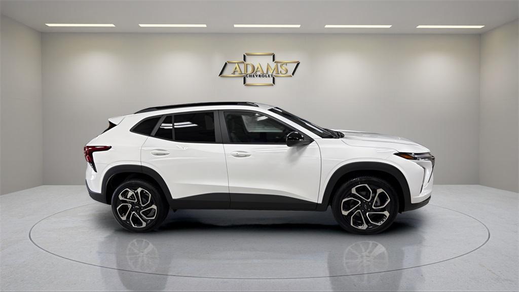 new 2026 Chevrolet Trax car, priced at $25,695