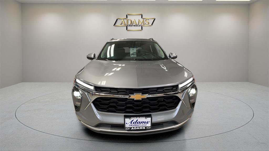 new 2026 Chevrolet Trax car, priced at $22,600