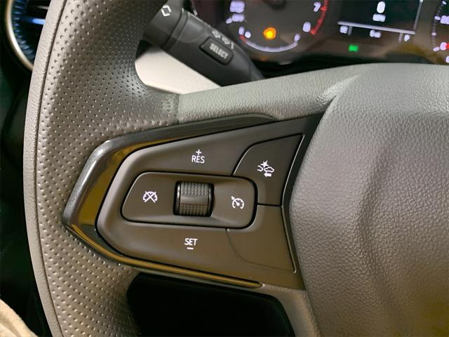 new 2025 Chevrolet Trax car, priced at $20,300