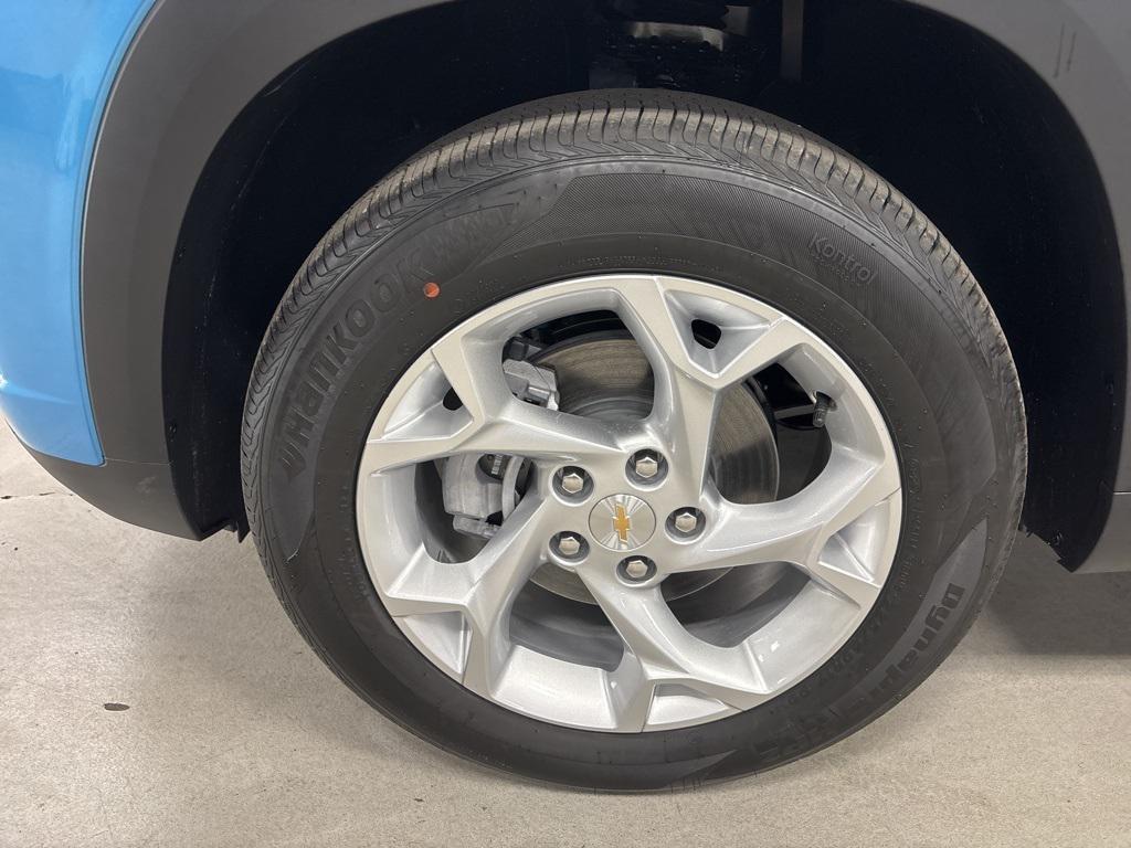 new 2026 Chevrolet Trax car, priced at $22,490