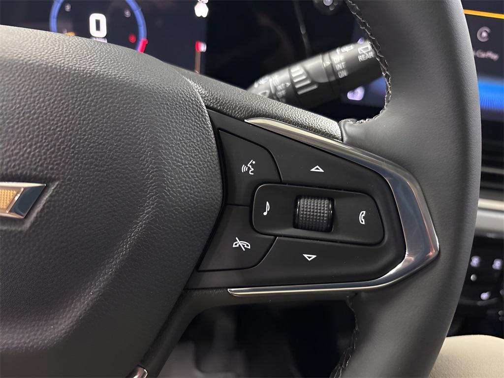 new 2025 Chevrolet Trax car, priced at $25,000