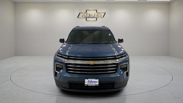 new 2025 Chevrolet Traverse car, priced at $40,300