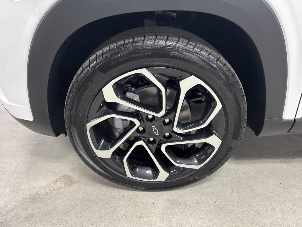 new 2026 Chevrolet Trax car, priced at $25,100