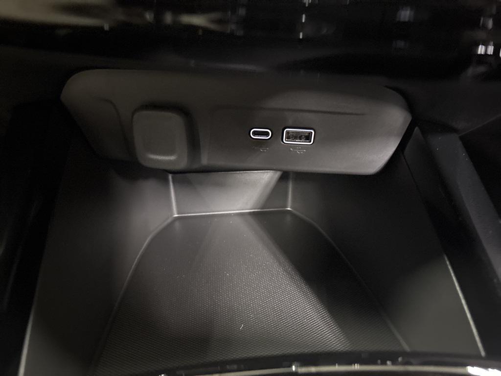 new 2026 Chevrolet Trax car, priced at $25,100