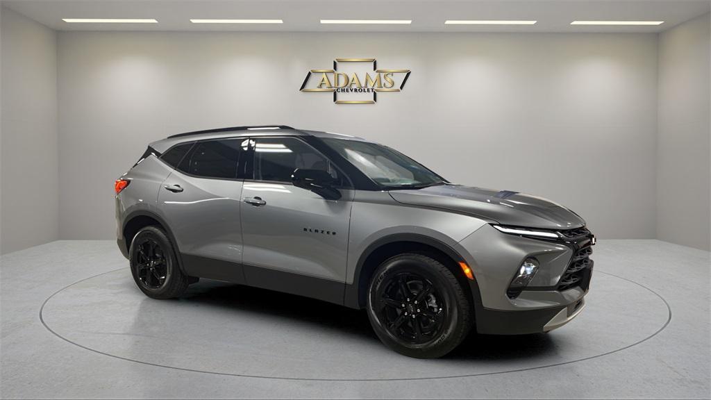 new 2025 Chevrolet Blazer car, priced at $38,760