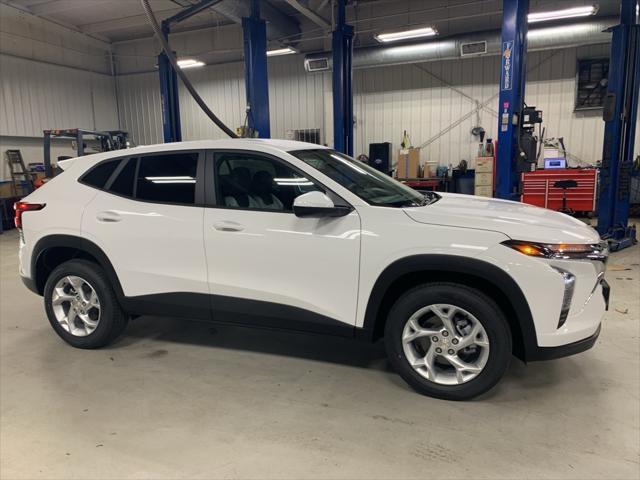 new 2025 Chevrolet Trax car, priced at $20,995