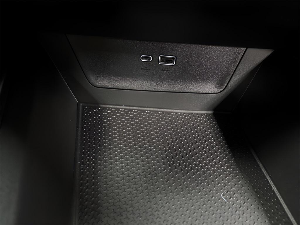 new 2026 Chevrolet Equinox car, priced at $31,685