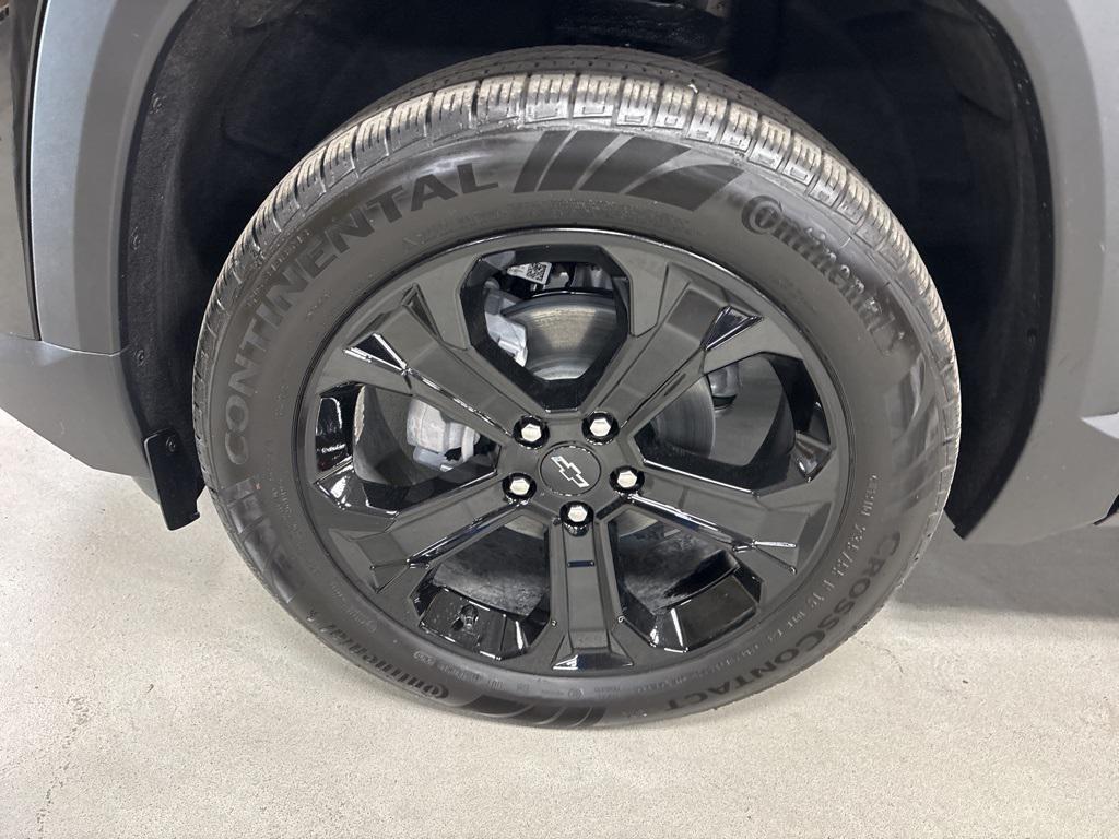 new 2026 Chevrolet Equinox car, priced at $31,685