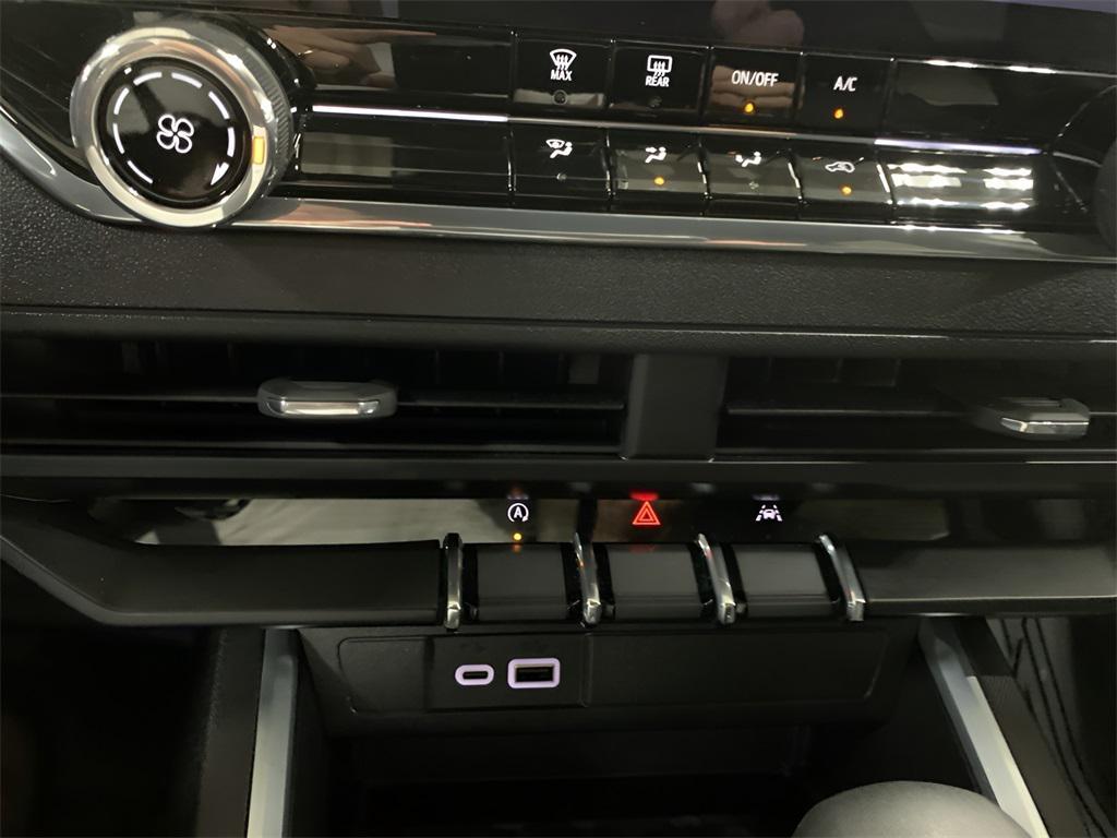 used 2024 Chevrolet Colorado car, priced at $38,988