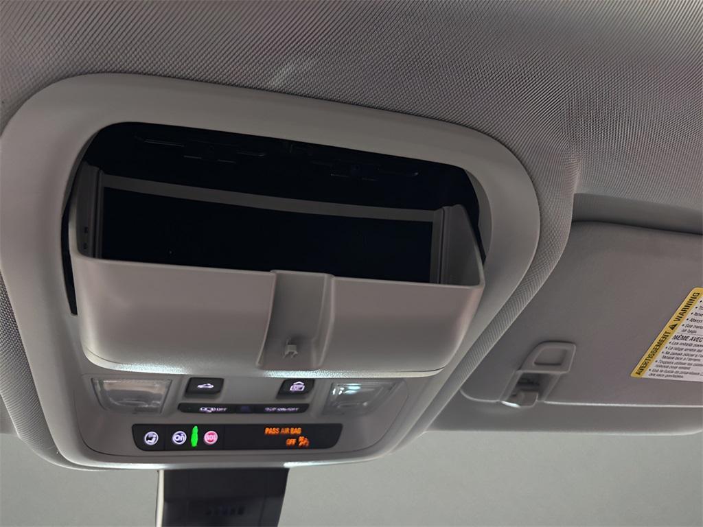 used 2023 Chevrolet Equinox car, priced at $27,488