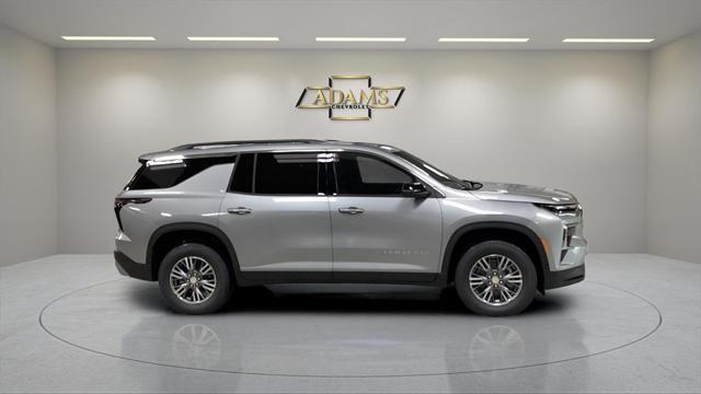 new 2025 Chevrolet Traverse car, priced at $40,550