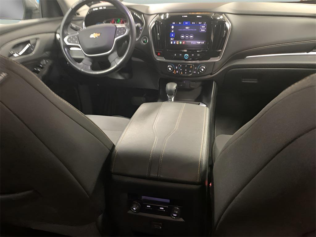 used 2021 Chevrolet Traverse car, priced at $25,885