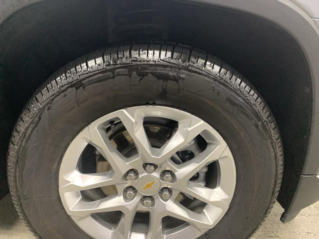 used 2021 Chevrolet Traverse car, priced at $25,885