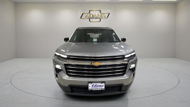 new 2025 Chevrolet Traverse car, priced at $40,200